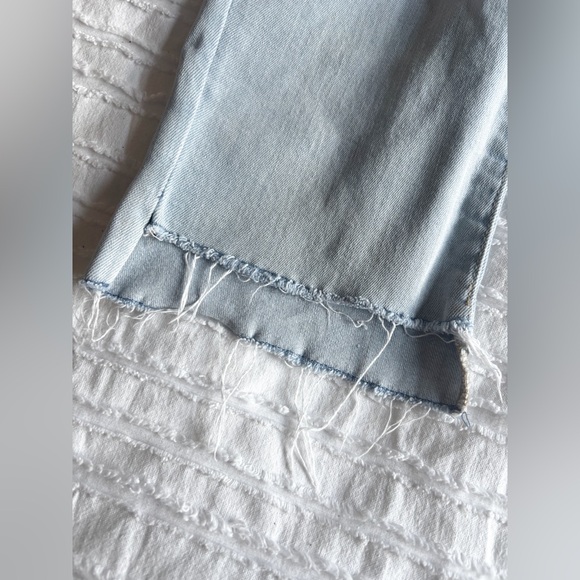 GAP, women’s cropped jeans - Picture 3 of 4